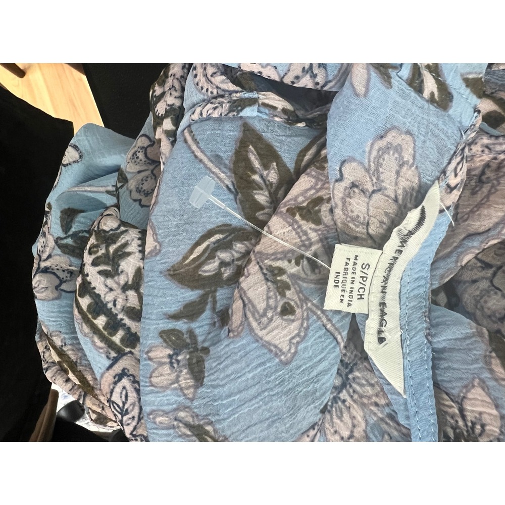 American Eagle Light Blue Paisley Floral Babydoll Tie Back Blouse Top Small - Picture 5 of 11